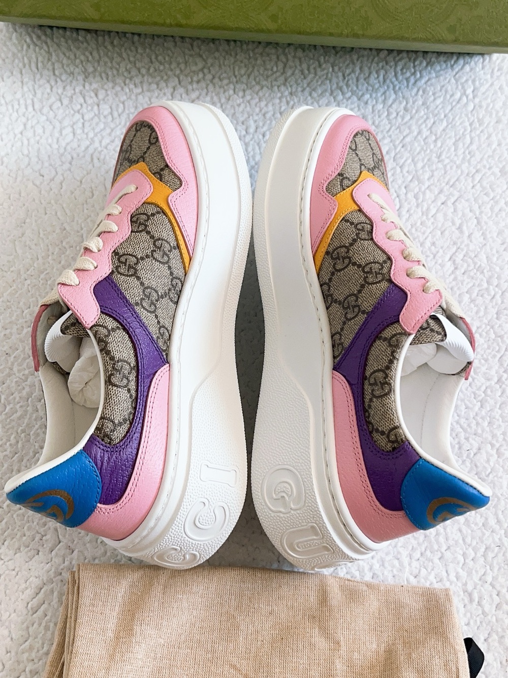 GUCCI Women’s GG Supreme Monogram Canvas Low Top Sneakers - Picture 5 of 13